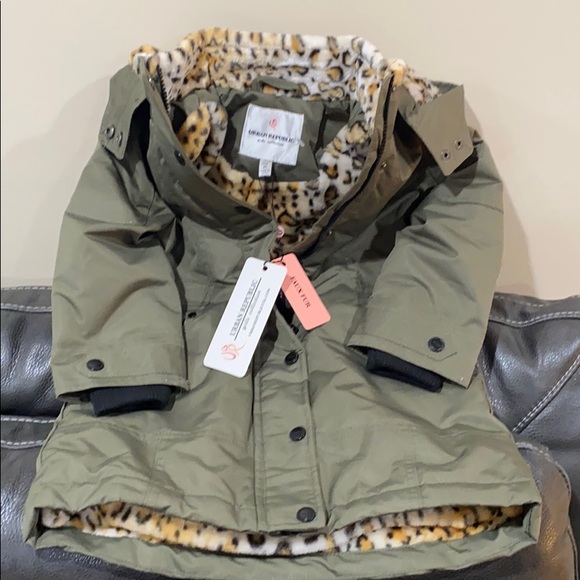 New Urban Republic Girls Olive & soft Leopard coat - Picture 1 of 10